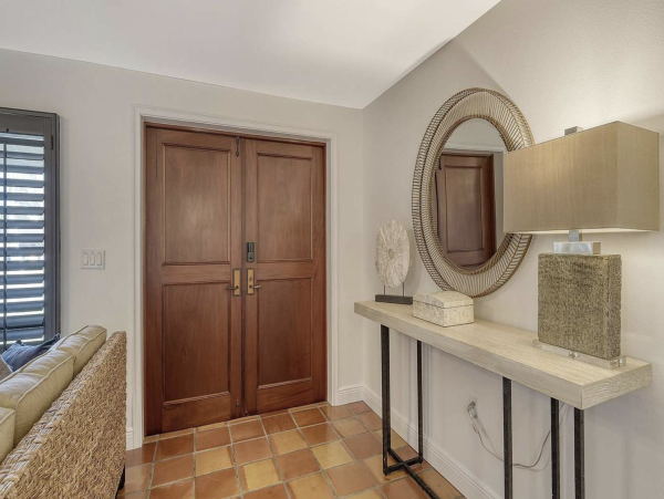 Lido Key Three Bedroom Vacation Home With Pool Walk To Beach